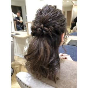 お呼ばれハーフアップ☆
