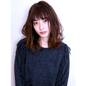 外ハネセミディ