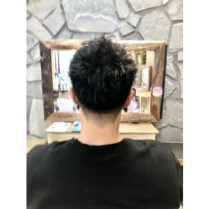 フェードカット　ツイストスパイラルパーマ