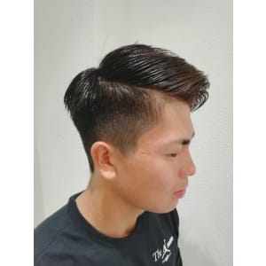 男らしいカチッとしたバーバースタイル