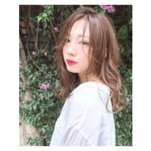大人かわいいゆるふわ愛され髪◎ヌーディーベージュ【神田英樹】