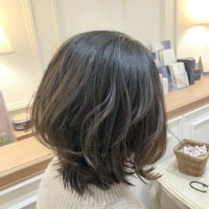 ウルフショートボブ