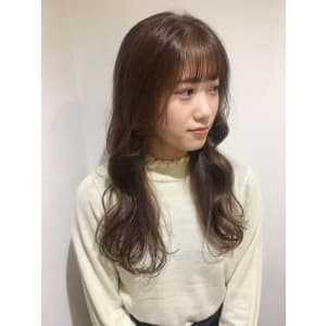 ベージュカラー