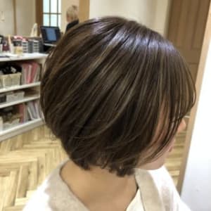 ミルクティショートボブ