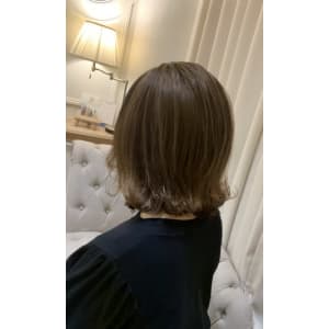 ハイトーンベージュ ?カラー