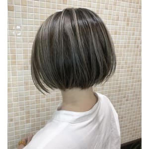 ☆切りっぱなしBob×コントラストハイライト☆