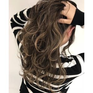 【ambleluxe池袋ハイライトカラー】