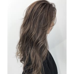 【ambleluxe池袋イルミナカラー】