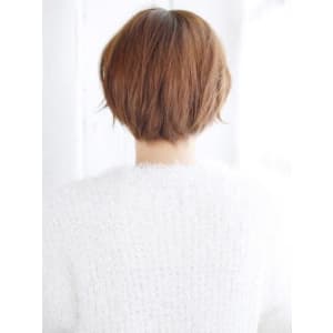 ナチュラルショートボブスタイル