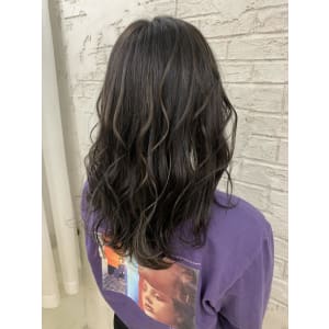 ハイライトカラーブランジュグレージュ無造作カール6076