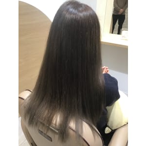 アッシュグレージュ - hair&beauty Very【ヘアーアンドビューティー　ベリー】掲載中