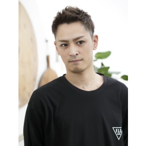 ダークグレージュツーブロックショート - 新宿2丁目美容室second【シンジュクニチョウメビヨウシツセカンド】掲載中