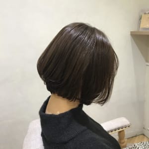 前下がりボブスタイル