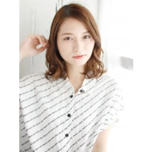 ショートバングのボブスタイル