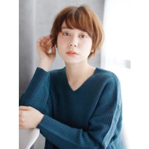 ナチュラルショートボブスタイル