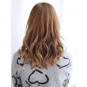 長め下ろしバングのミックスカール - hair make nalu 荻窪西口 白山神社参道通り店【ヘアメイクナルオギクボニシグチハクサンジンジャサンドウドオリ】掲載中