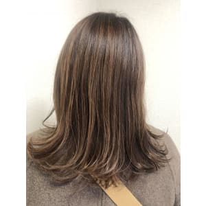 ハイライトでベージュ☆