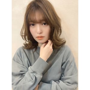 【重山祐亮】外ハネくびれカールセミディ♪