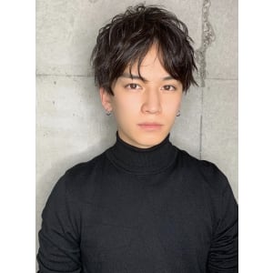 センターパート男子