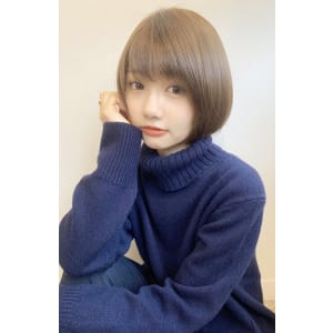 つや感ショートボブ