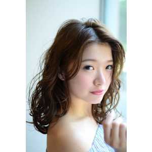 センターパートツヤウェーブミディアム - Eleanor spa&treatment 銀座店【エレノア スパアンドトリートメント ギンザテン】掲載中