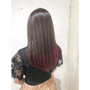 ロングの毛先カラー