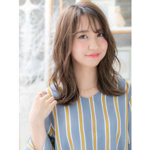 シースルーバングが大人かわいいくびれセミディ くせ毛風 - mod's hair 上尾【モッズヘア】上尾西口店【モッズヘア アゲオニシグチテン】掲載中