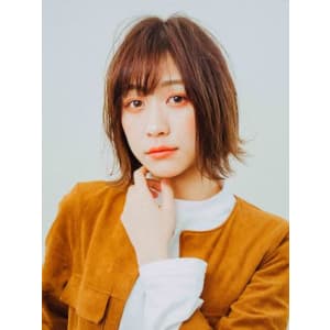 切りっぱなしショートボブ