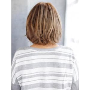 かきあげバングのニュアンスカールボブ