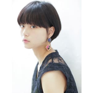 暗髪マッシュ×エッジショート