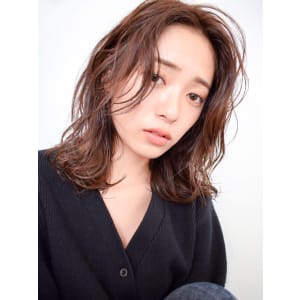 アッシュブラウン×大人くびれセミディ