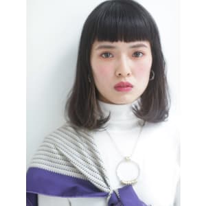 切りっぱなしゆるボブ×厚めバング