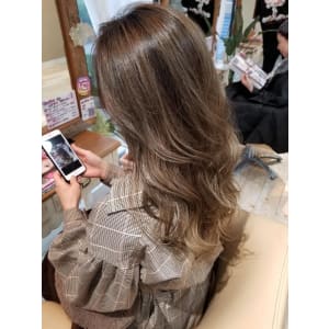 ロング×ハイライトカラー
