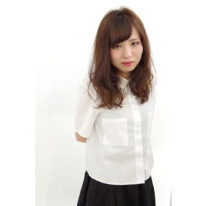 柔らかピンクベージュ