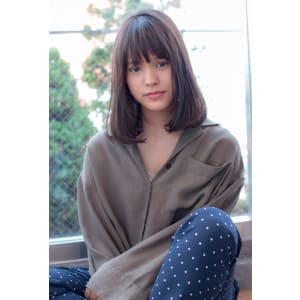 抜け感たっぷりの大人ロブ【カーキグレージュ】U-91