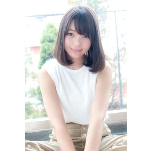 カジュアルフェミニンな大人ロブ【カーキグレージュ】U-97