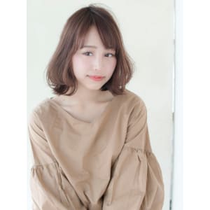 大人かわいいくびれミディ【アッシュグレージュ】U-30 - Maria by AFLOAT【マリアバイアフロート】掲載中