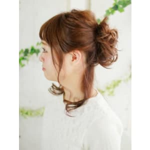 カジュアルスイートなアップスタイル