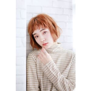 切り込みショートバングボブ