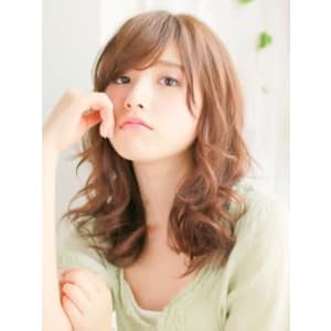 無造作パーマスタイル