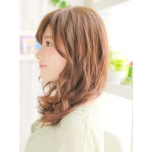 無造作パーマスタイル