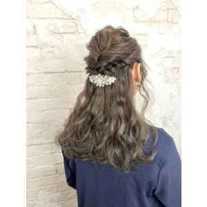 結婚式パーティーヘアセットヘアアレンジ