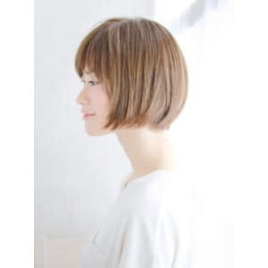 ハイトーンの美シルエットショート - hair make nalu 荻窪西口 白山神社参道通り店【ヘアメイクナルオギクボニシグチハクサンジンジャサンドウドオリ】掲載中