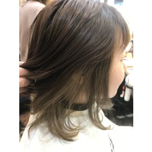ナチュラル系インナーカラー