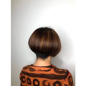 ショートボブ