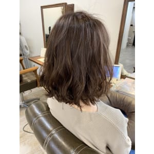 アフロート添田】暗め透明感カラー ラベージュビフォーアフター