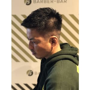 クロップスタイル【BARBER-BAR】