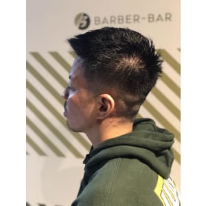 クロップスタイル【BARBER-BAR】