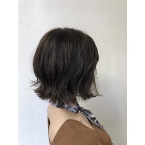 外ハネボブ×カーキベージュ - Luana hair&treatment【ルアナヘアーアンドトリートメント】掲載中