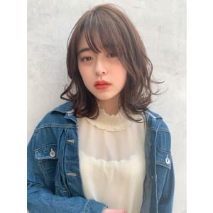 ふんわりパーマで外ハネくびれボブ